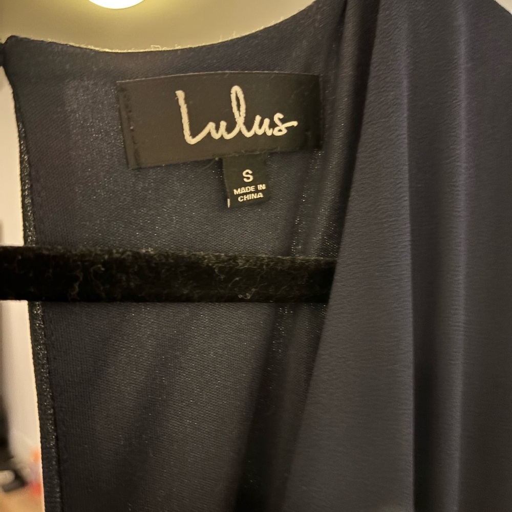 EUC Lulus Navy Plunge Maxi Dress - S - Picture 4 of 5